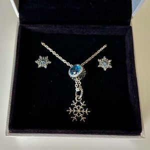 Pandora Snow Flake Necklace and Earrings